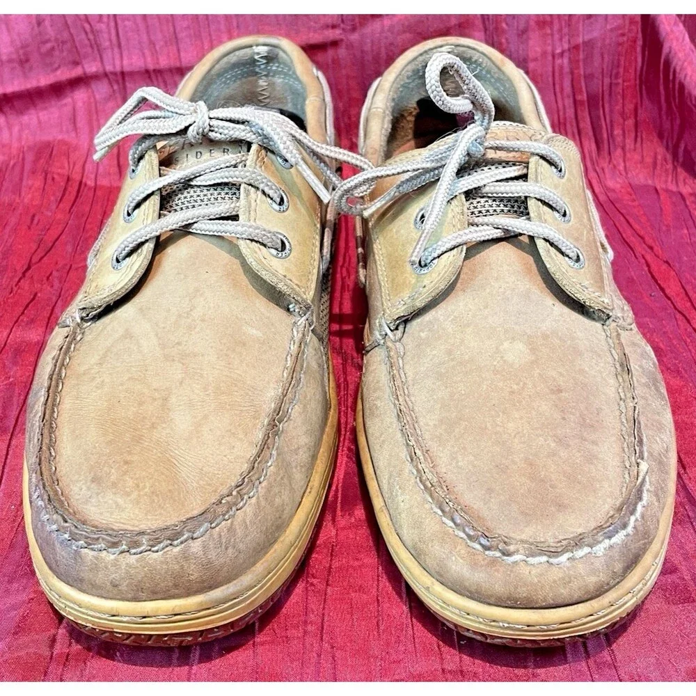 Sperry mens top